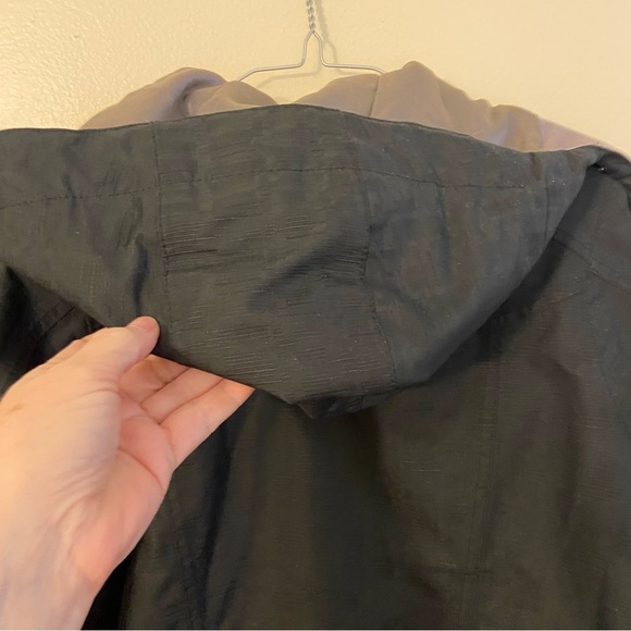 Like New Burton Black Ski/Snow Board Jacket size Small - Picture 6 of 13